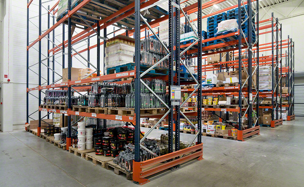 El almacén ofrece una capacidad de almacenaje para 4.407 palets